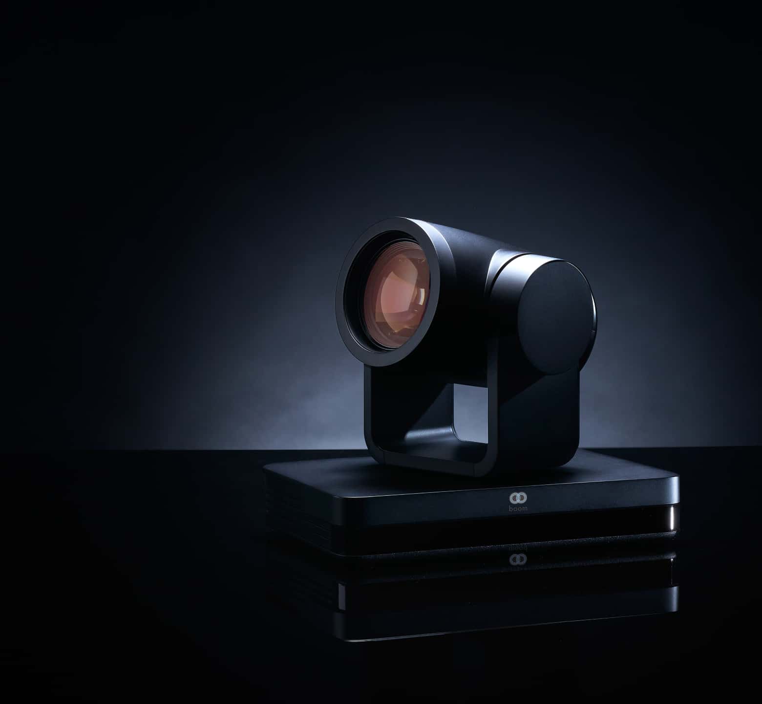 Boom MAGNA is the auto-tracking and live streaming 4K camera that seamlessly follows your lecturer or presenter.